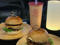 蘑菇培根牛肉堡-龙治汉堡(中华城店)