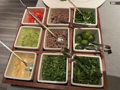 -左庭右院鲜牛肉火锅黑金店(陆家嘴中心店)