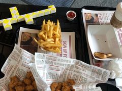 -The Habit Burger Grill 哈比特汉堡(爱琴海店)