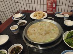 -老来福·非遗酸汤兔(凯旋路店)