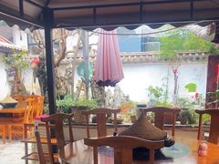 -双廊杨记石锅鱼石锅牛肉