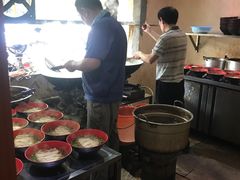 -小龙大肉面馆