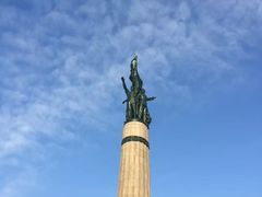 -人民防洪胜利纪念塔