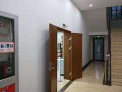 -上海市静安区图书馆(新闸路馆)