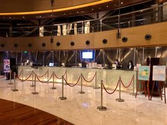 -上海滴水湖皇冠假日酒店