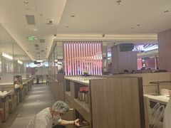 -海底捞火锅(杭州庆春路夜宵主题店)