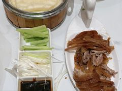 -梅利汴京烤鸭•开封豫菜地标店(东大街店)