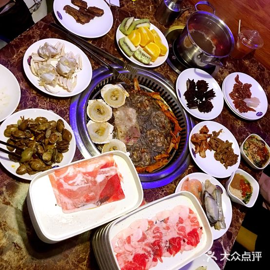 武韩宫烤肉·海鲜·火锅自助(江汉路步行街店)