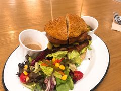 -HELLO 27 意面·沙拉·帕尼尼