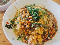 碗杂小面-霸道川面馆(张江店)