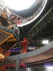 -嗨翻Hi-Fun竞技主题乐园·蹦床团建生日聚会(五棵松华熙店)