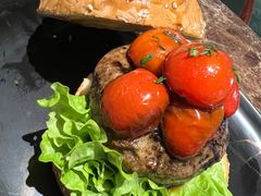 -Let'sBURGERplus·非常创意汉堡(三里屯店)