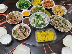 -老滇山寨•云南特色菜•地方菜•民族风情歌舞表演(金碧店)