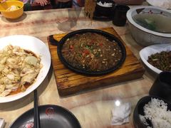 -钟掌勺忘不了地道湘菜(新天地假日广场店)