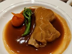 -景月阁空中食府(希尔顿酒店)
