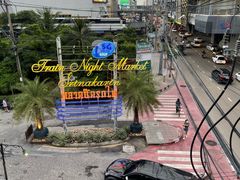 -席娜卡琳火车铁道夜市