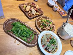 -隔壁老王·家常云南菜(花巷店)