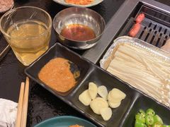 -臻牛烤肉