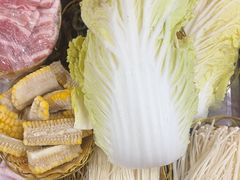 -屯老二农家铁锅炖·行业领军者(梅江店)