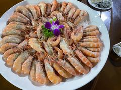 -三亚火车头万人海鲜广场