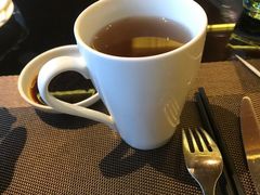 -大中华希尔顿酒店-念自助餐·嗨啤·小龙虾