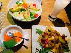 牛油果沙拉-蟹将军·松叶蟹和牛日料放题自助(K11店)