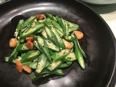 蒜炒秋葵-马仕玖煲·融合菜·酥不腻烤鸭(人大店)
