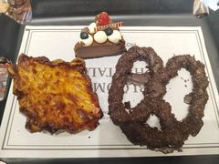 -HOT CRUSH趁热集合·现烤面包(上海环球港店)