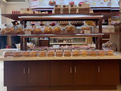 -红宝石·鲜奶小方·海派西点房(南丹店)