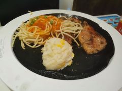 -豪客来牛排(中央花苑店)