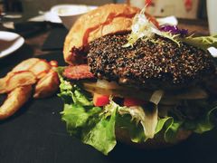 -HIGH FIVE哈福手工汉堡(桂林路店)