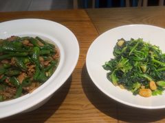 -黄泥岗·地道湖北菜(奥特莱斯店)