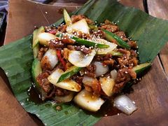 纽利香脆猪腩-Naughty Nuri’s Phuket