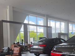 -上海冠松华奥奥迪4S店(张江店)