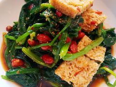 -巴扎屋大盘鸡·新疆菜(汇嘉时代店)
