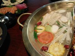 -重庆爽翻天老火锅(临平万达广场店)