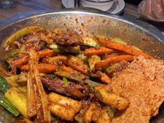 -嘎嘎鸭下巴·爆辣干锅(明教寺店)