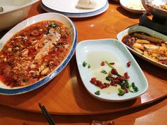 -有红鸡毛店·川菜(建设路店)