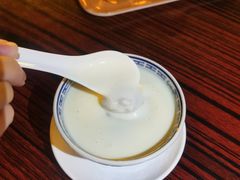 芋泥凤凰奶-周大娘牛乳(旧寨古村总店)