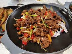 -阿瓦山寨·湘菜现炒·剁椒鱼头王(咸阳总店)