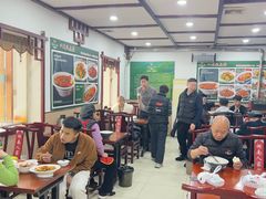 -湖南人家湘菜馆(镇江路店)