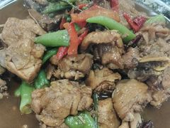 -八两八金·莱芜特色炒鸡(市南漳浦路店)