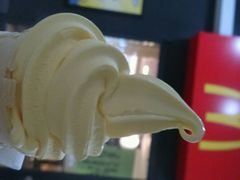 布丁冰淇淋-麦当劳(世界城广场店)