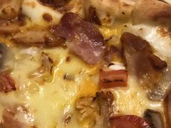 -必胜客(宝杨路宅急送店)