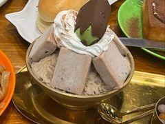 黑巧克力太妃牛乳冰-澳门陈光记烧味饭店(南京德基广场店)