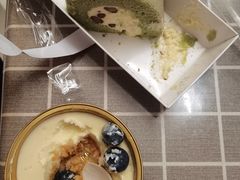 -红宝石·鲜奶小方·海派西点房(控江店)