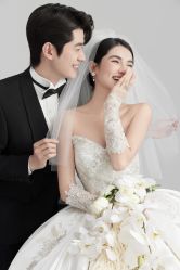 -蒙太奇婚纱摄影(万达店)