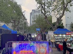 -吴山路夜市