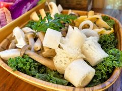 -花菇朵·云山雀 ll 野生菌锅·野果酸汤·精品滇菜(万柳店)