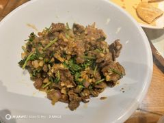 -黄泥岗·地道湖北菜(奥特莱斯店)